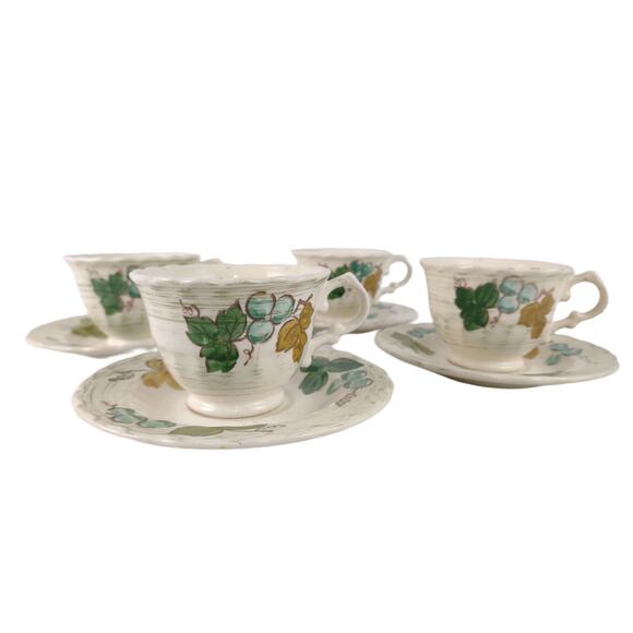 Set of 4 Vintage Metlox Vernonware VINEYARD Cups & Saucers Grapes Leaves c1960 - Picture 1 of 10